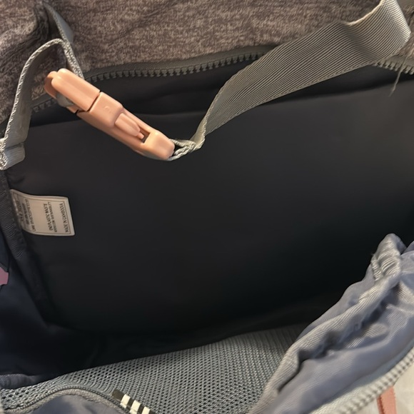 Adidas three stripe life backpack grey with pink trim EUC like new adjustable - Picture 5 of 9